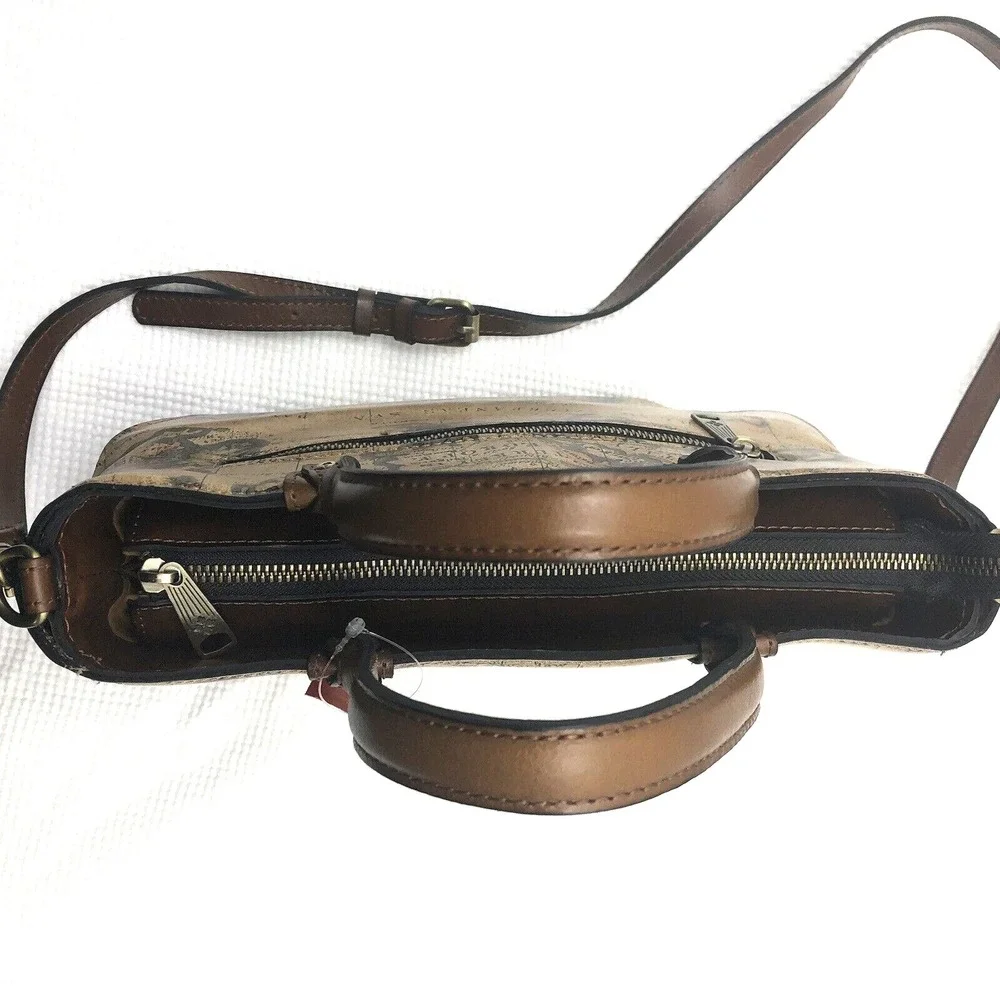 Patricia Nash Tote Bag Fairfold Signature World Print‎ CrossBody Strap